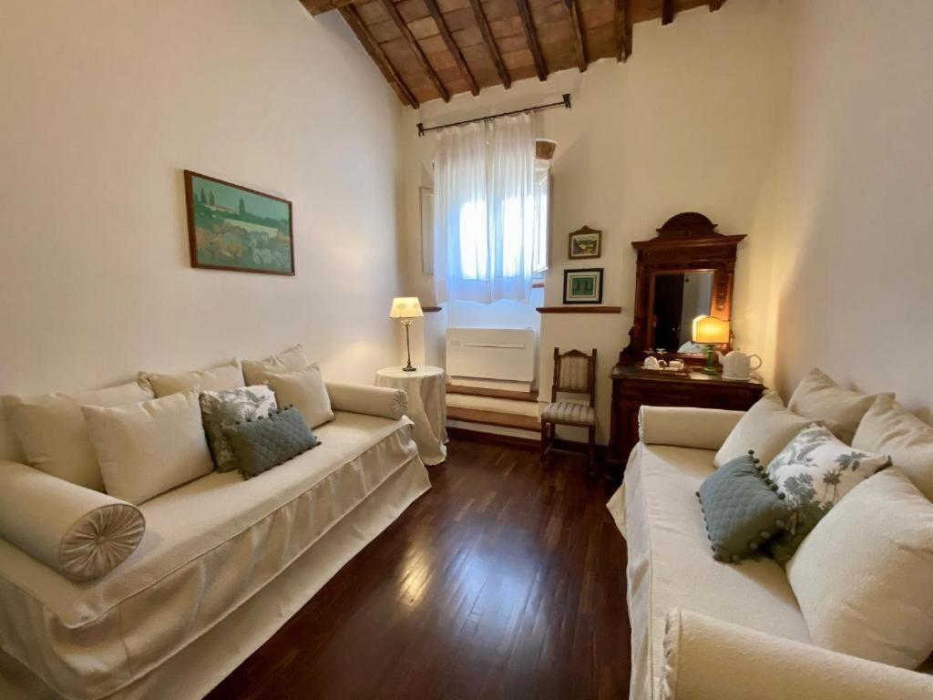 Residenza D'Epoca San Lorenzo Tre Тоди Екстериор снимка